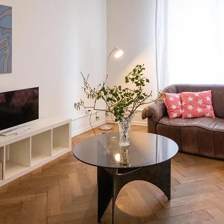 Spalenring 10 Apartment *